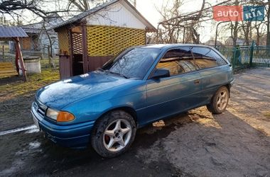 Хетчбек Opel Astra 1993 в Турійську