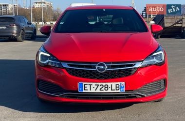 Хэтчбек Opel Astra 2018 в Львове