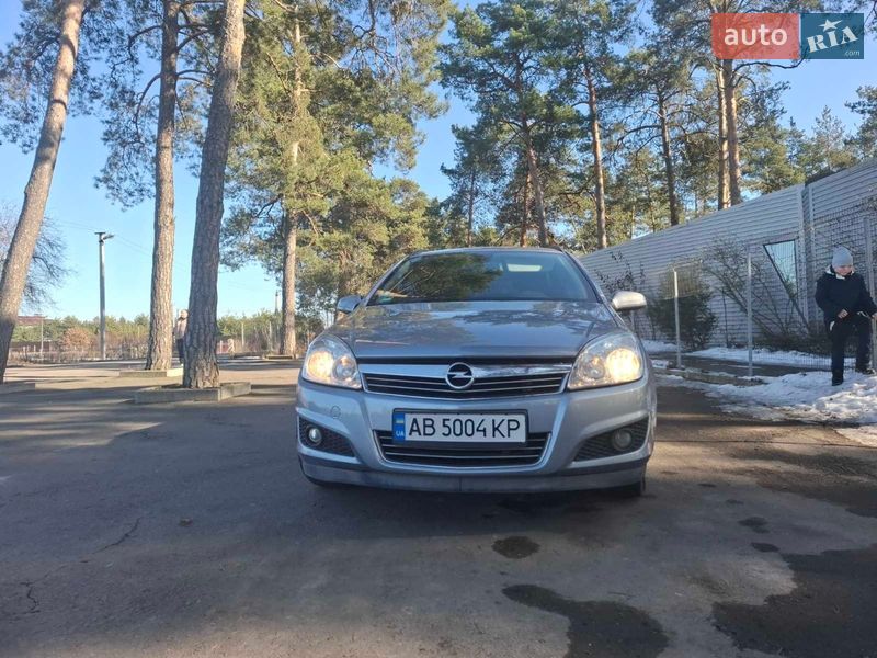 Универсал Opel Astra 2009 в Виннице