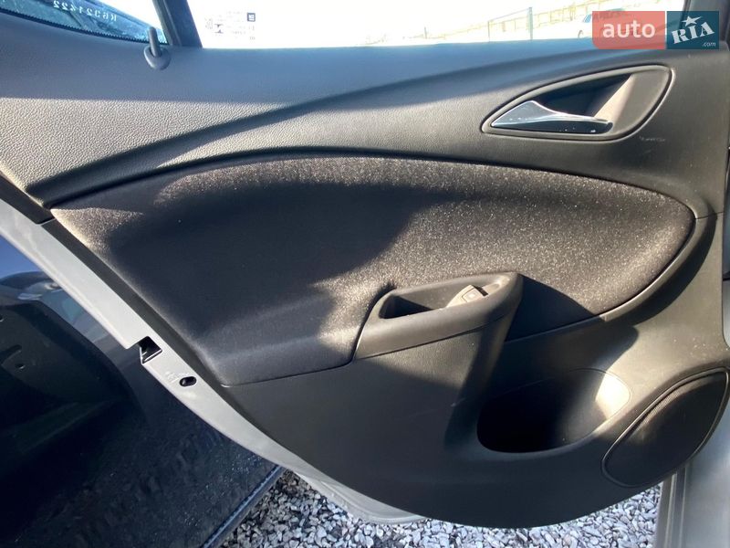 Хэтчбек Opel Astra 2019 в Ровно фото 25 Хэтчбек Opel Astra 2019 в Ровно