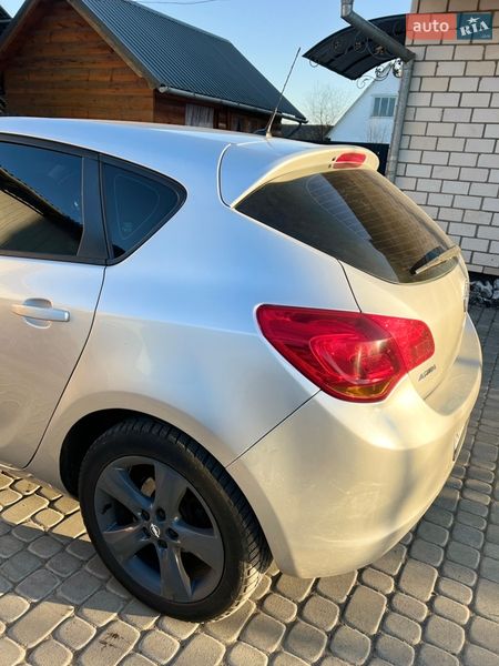 Хетчбек Opel Astra 2010 в Києві фото 13 Хетчбек Opel Astra 2010 в Києві