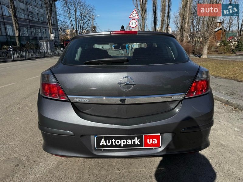 Хэтчбек Opel Astra 2009 в Киеве