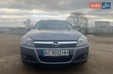 Универсал Opel Astra 2005 в Горохове