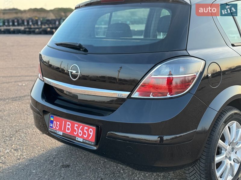 Хэтчбек Opel Astra 2008 в Одессе