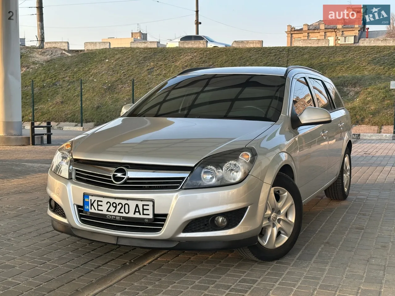 2011 Opel Astra - мініатюра 10