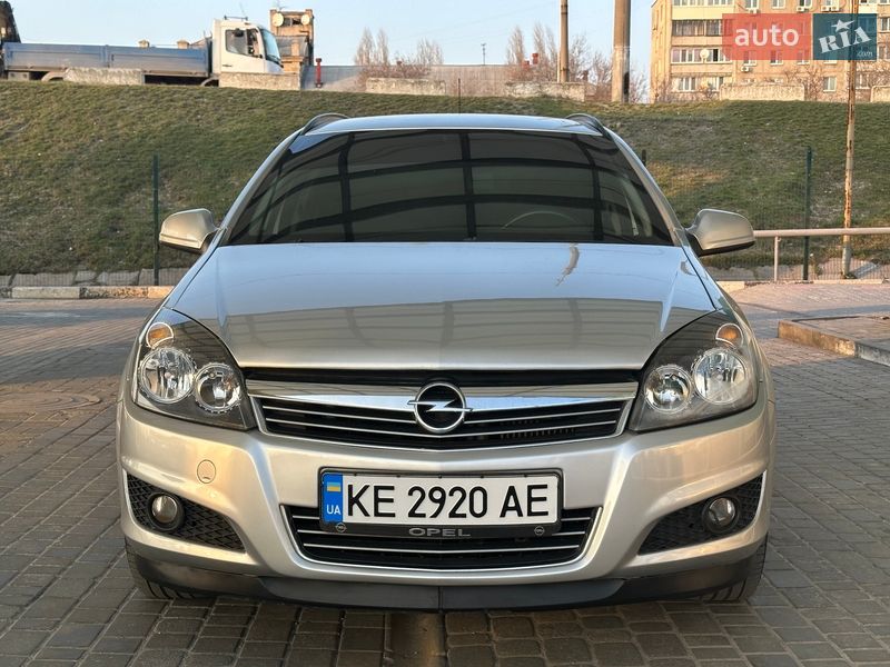 Універсал Opel Astra 2012 в Дніпрі фото 14 Універсал Opel Astra 2012 в Дніпрі