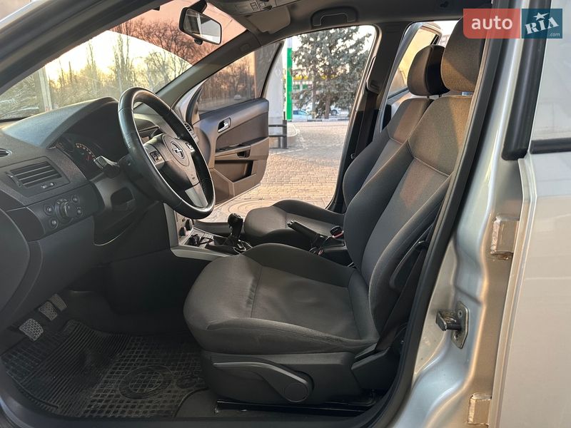 Універсал Opel Astra 2012 в Дніпрі фото 32 Універсал Opel Astra 2012 в Дніпрі