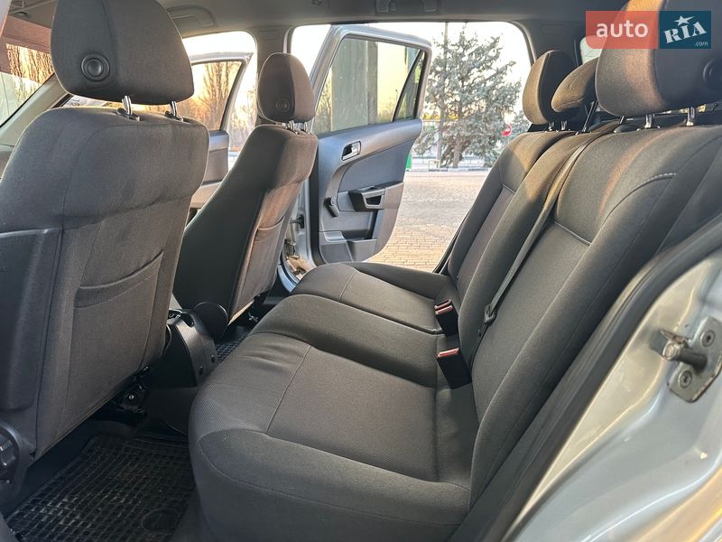 Універсал Opel Astra 2012 в Дніпрі фото 45 Універсал Opel Astra 2012 в Дніпрі