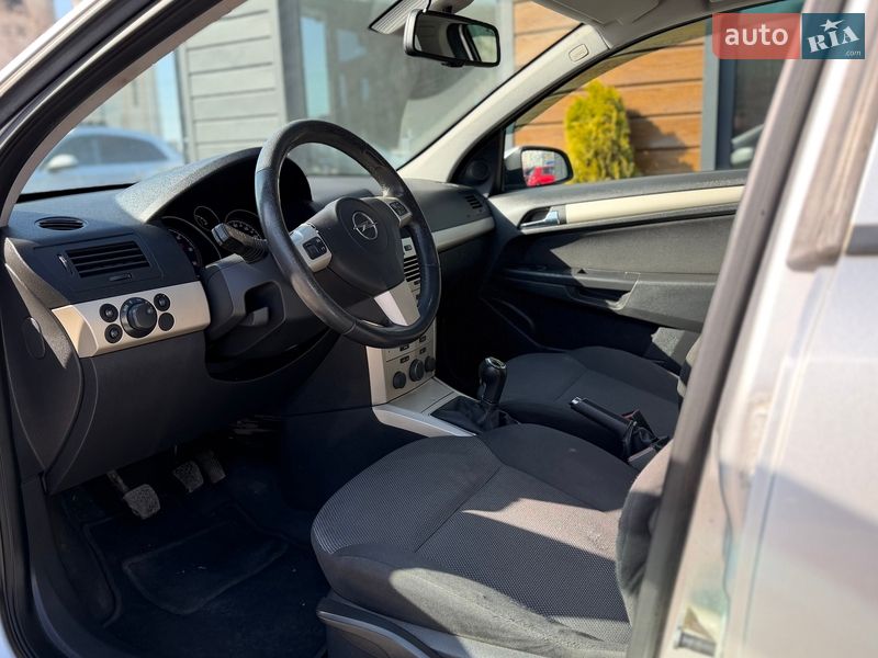 Універсал Opel Astra 2008 в Шептицькому