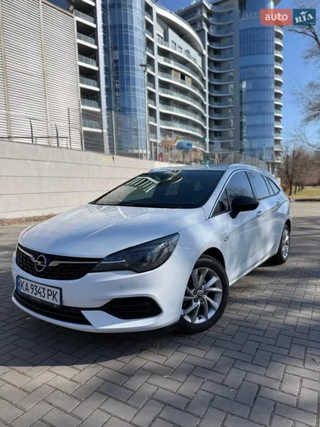 Opel Astra 2021