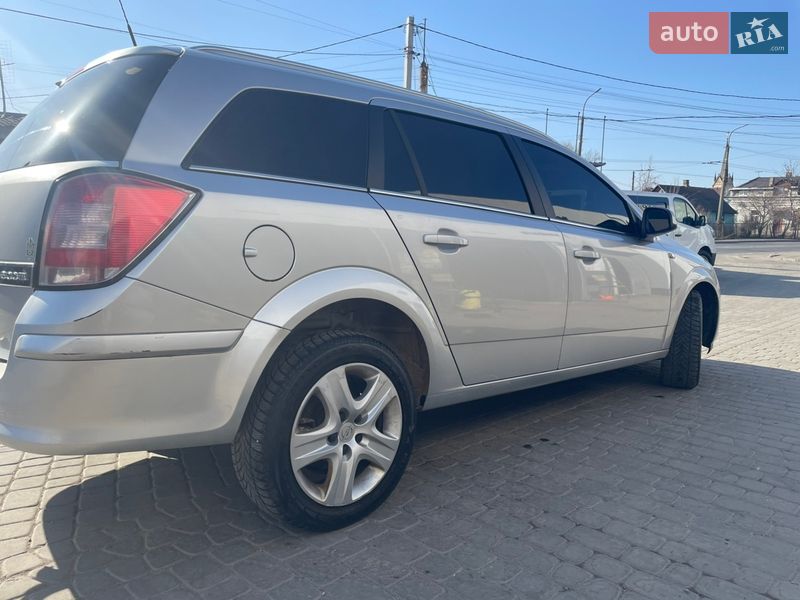 Универсал Opel Astra 2009 в Луцке фото 5 Универсал Opel Astra 2009 в Луцке