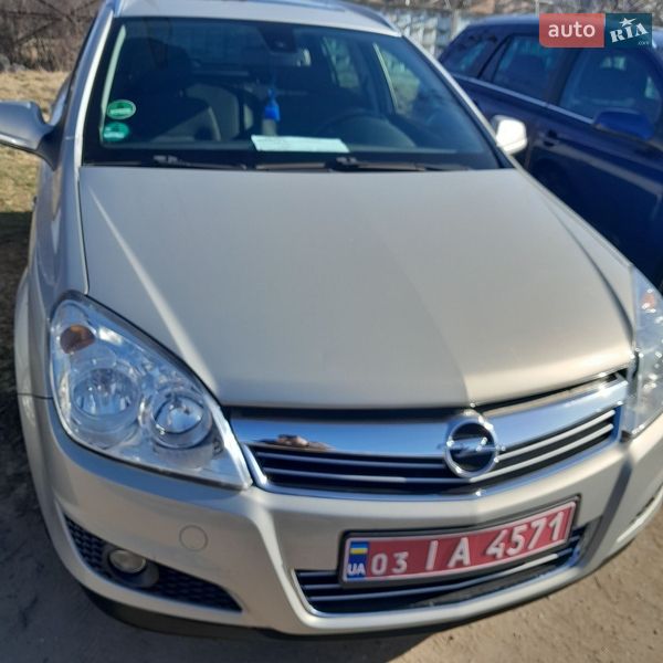 Универсал Opel Astra 2009 в Полтаве