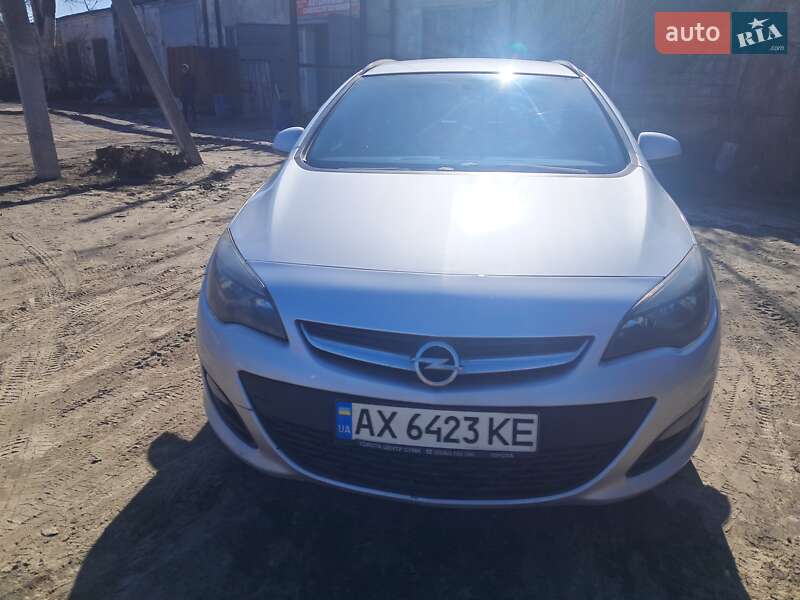 Opel Astra 2013 Opel Astra 2013