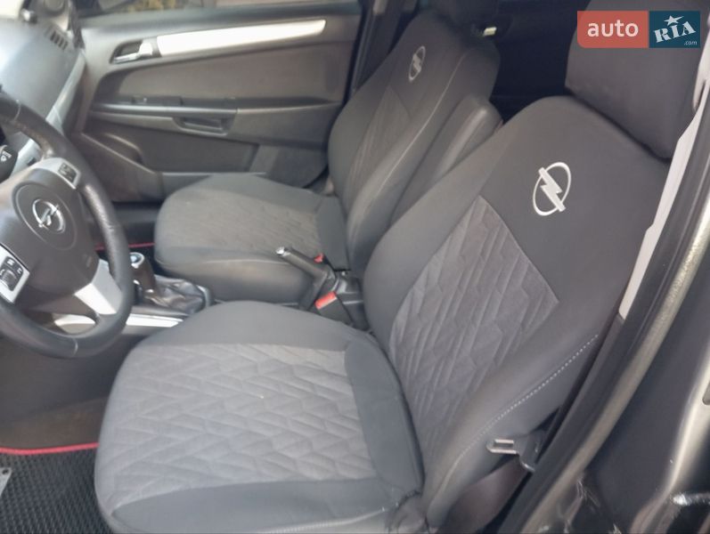 Универсал Opel Astra 2009 в Хмельницком