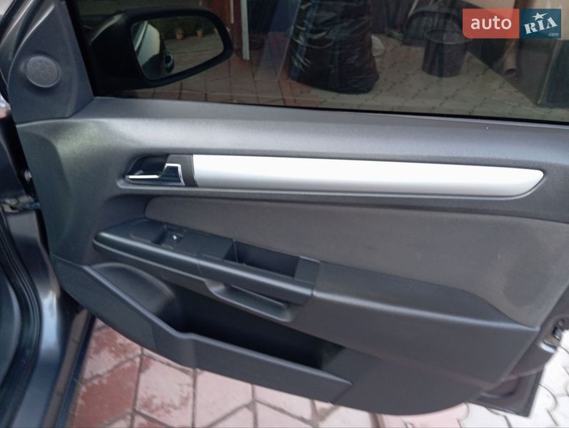 Универсал Opel Astra 2009 в Хмельницком