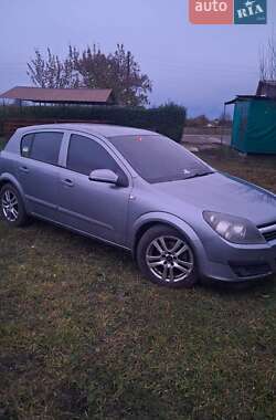 Хетчбек Opel Astra 2006 в Валках