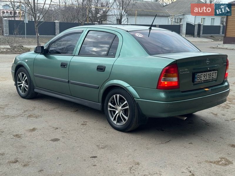 Седан Opel Astra 2007 в Врадиевке