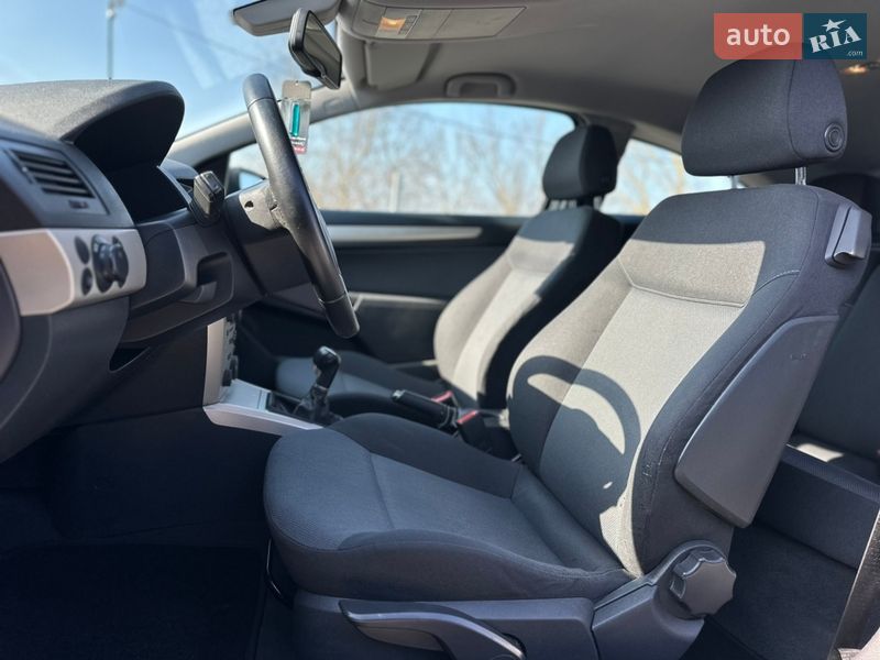 Хэтчбек Opel Astra 2007 в Виннице