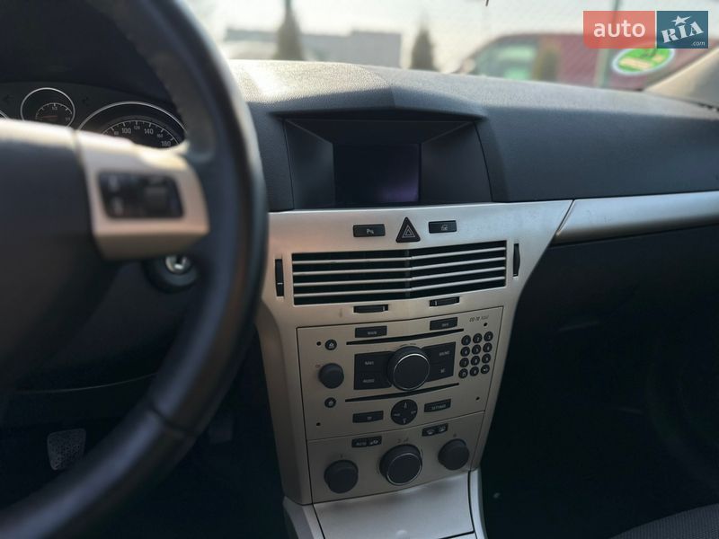 Хэтчбек Opel Astra 2007 в Виннице
