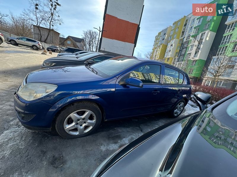 Хэтчбек Opel Astra 2007 в Вишневом фото 4 Хэтчбек Opel Astra 2007 в Вишневом