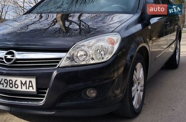 Универсал Opel Astra 2009 в Жидачове
