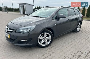Универсал Opel Astra 2013 в Городке