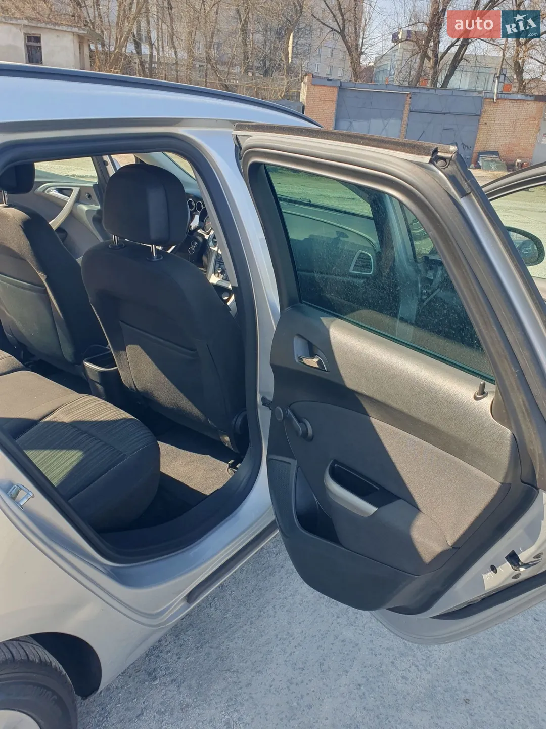 2011 Opel Astra - мініатюра 19