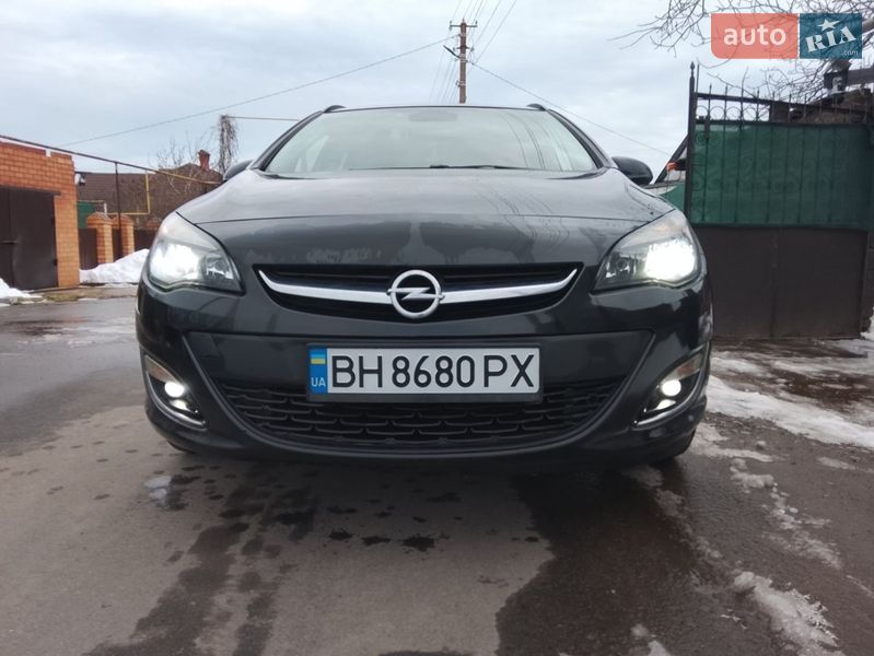 Opel Astra 2013
