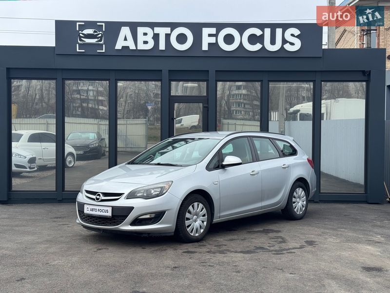 Универсал Opel Astra 2014 в Киеве