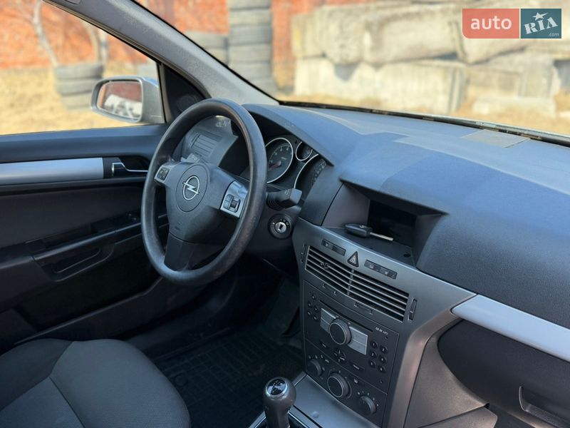 Хэтчбек Opel Astra 2004 в Славуте фото 5 Хэтчбек Opel Astra 2004 в Славуте
