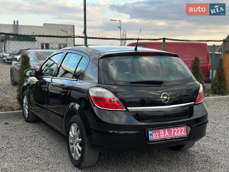Хэтчбек Opel Astra 2004 в Виннице