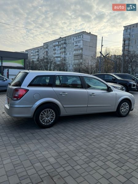 Универсал Opel Astra 2009 в Белой Церкви