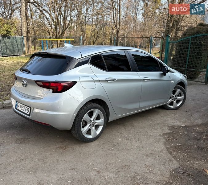 Opel Astra 2016