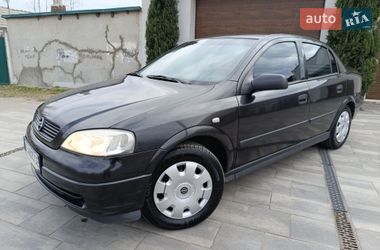 Седан Opel Astra 2006 в Николаеве