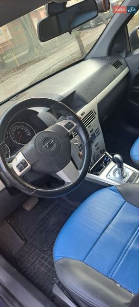 Хэтчбек Opel Astra 2007 в Киеве
