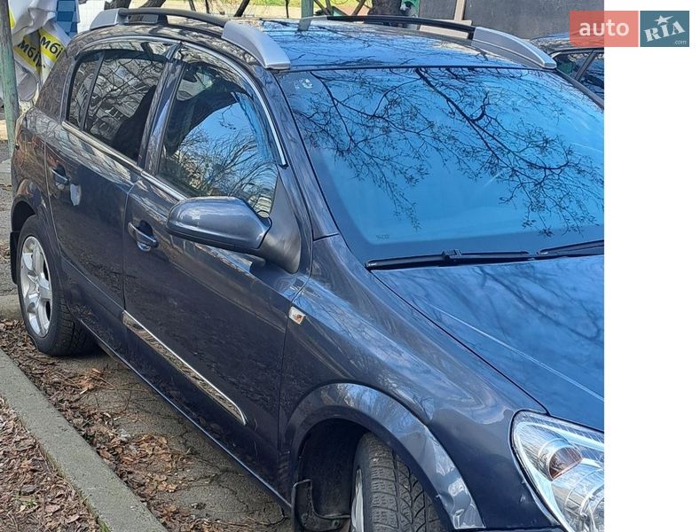 Хэтчбек Opel Astra 2007 в Киеве