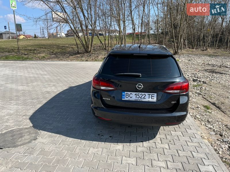 Универсал Opel Astra 2016 в Львове