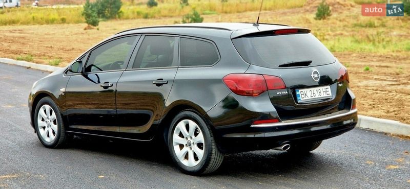 Универсал Opel Astra 2014 в Ровно фото 3 Универсал Opel Astra 2014 в Ровно