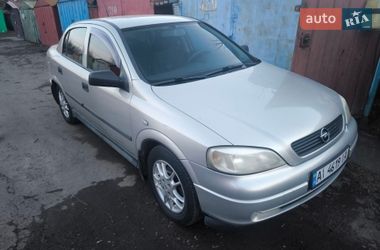 Седан Opel Astra 2005 в Броварах