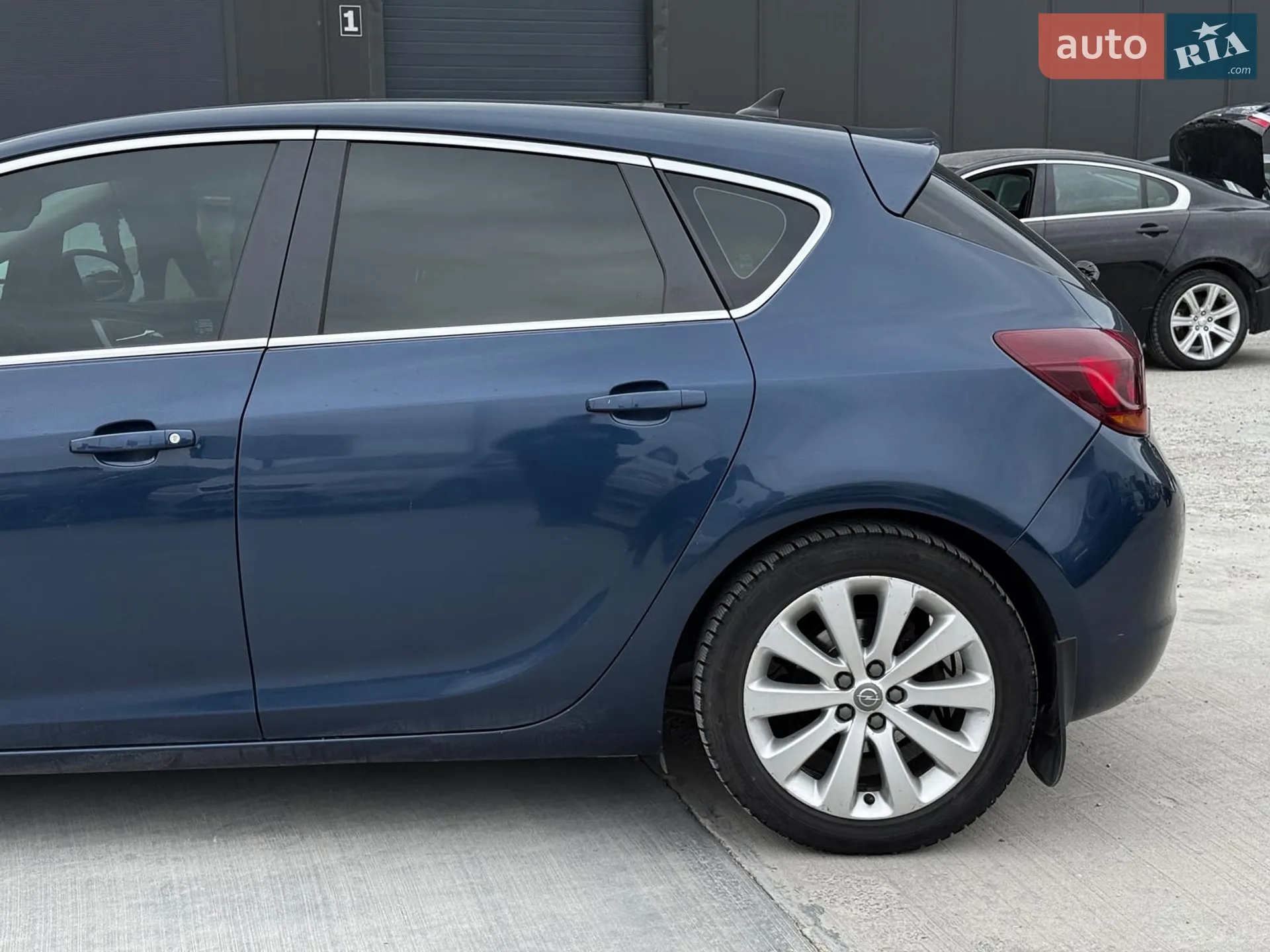 2011 Opel Astra - мініатюра 10