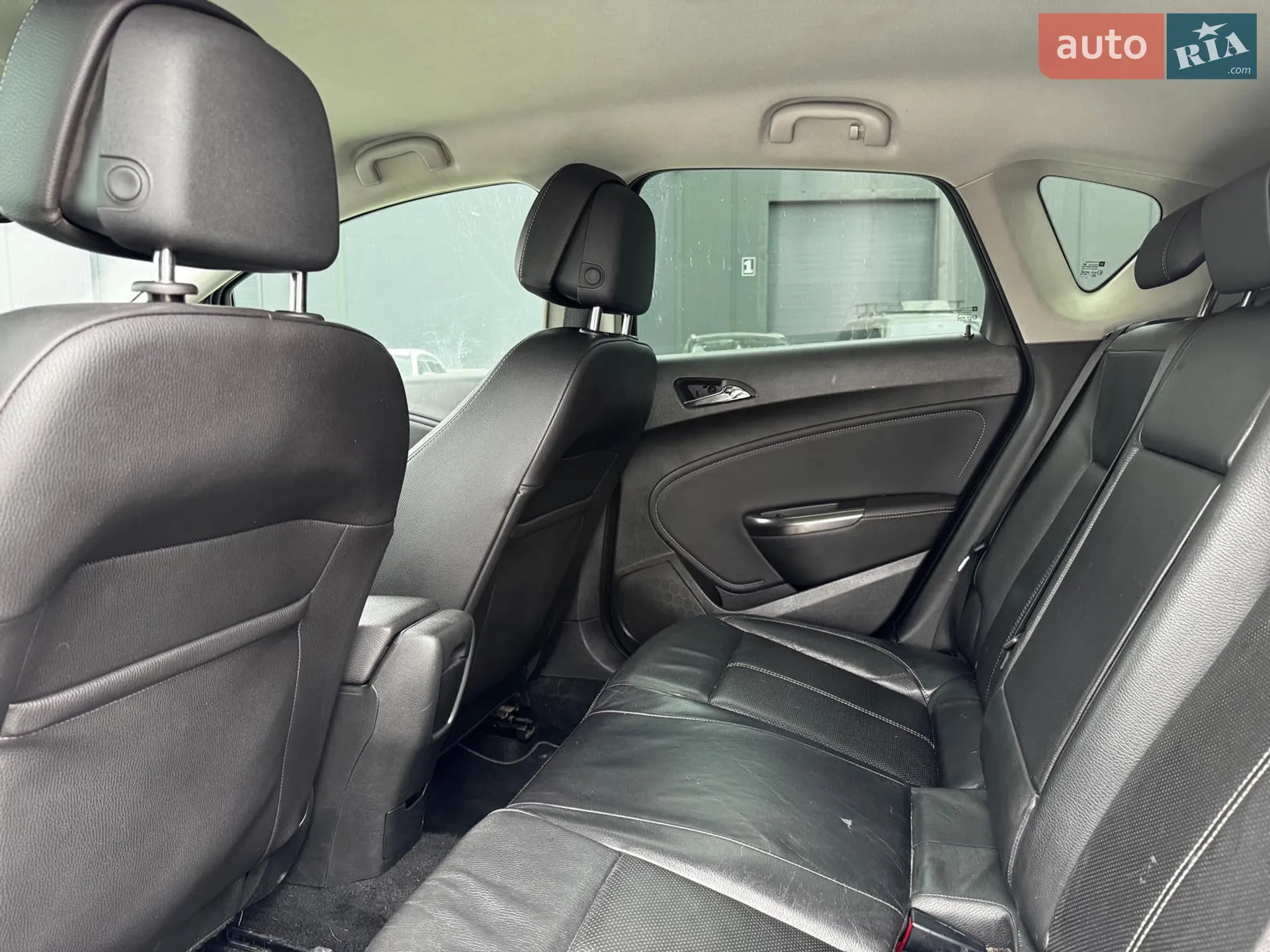 2011 Opel Astra - мініатюра 21