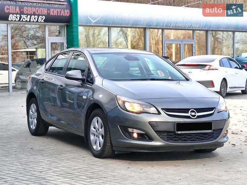 Седан Opel Astra 2019 в Дніпрі фото 4 Седан Opel Astra 2019 в Дніпрі