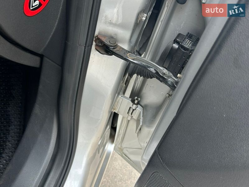 Универсал Opel Astra 2006 в Олевске