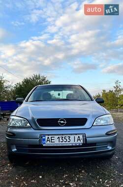 Седан Opel Astra 2006 в Дніпрі