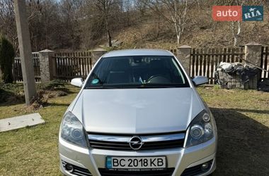 Хэтчбек Opel Astra 2004 в Львове