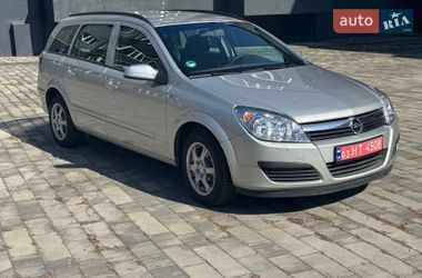 Універсал Opel Astra 2006 в Охтирці