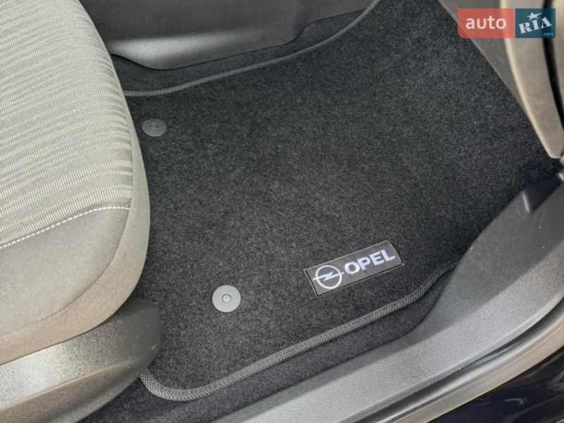 Хэтчбек Opel Astra 2010 в Слобожанском