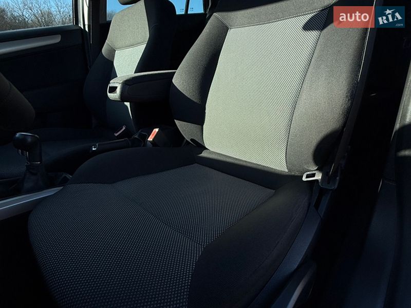 Універсал Opel Astra 2009 в Полтаві