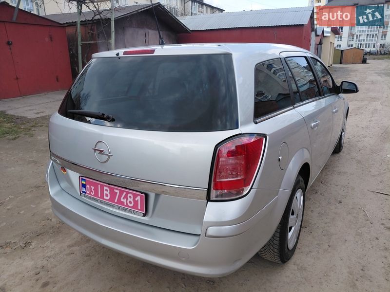 Универсал Opel Astra 2010 в Ровно фото 9 Универсал Opel Astra 2010 в Ровно