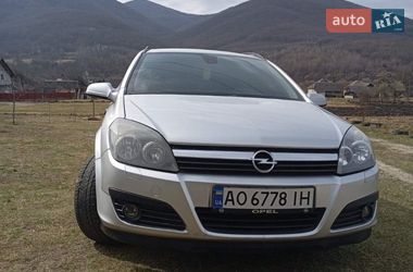 Универсал Opel Astra 2006 в Ждениеве